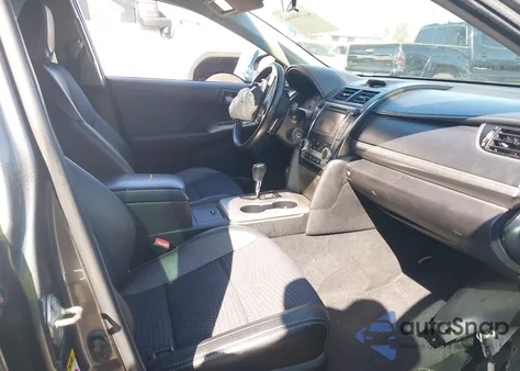 2014 Toyota Camry Se z USA, uszkodzony, nr VIN 4T1BF1FK0EU305189